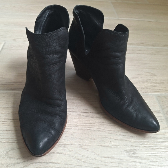 Frye Women's Reina Cut Out Black Leather Western Ankle Leather Boots size 8.5 - Picture 1 of 12